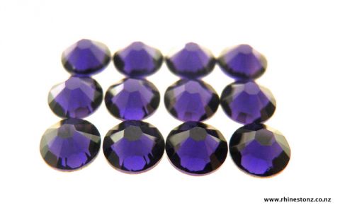 Swarovski Nail Art Purple Velvet ss7